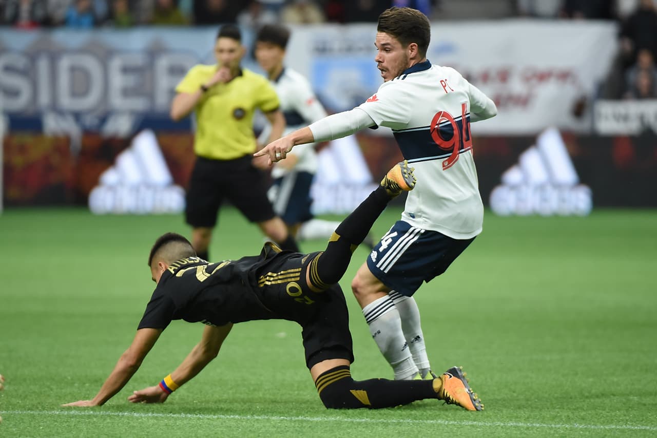 A partir de ese momento vinieron las complicaciones, incluyendo al delantero mexicano Carlos Vela, quien atraviesa una gran temporada con el LAFC, pero esta noche faltó esa magia de los partidos previos.