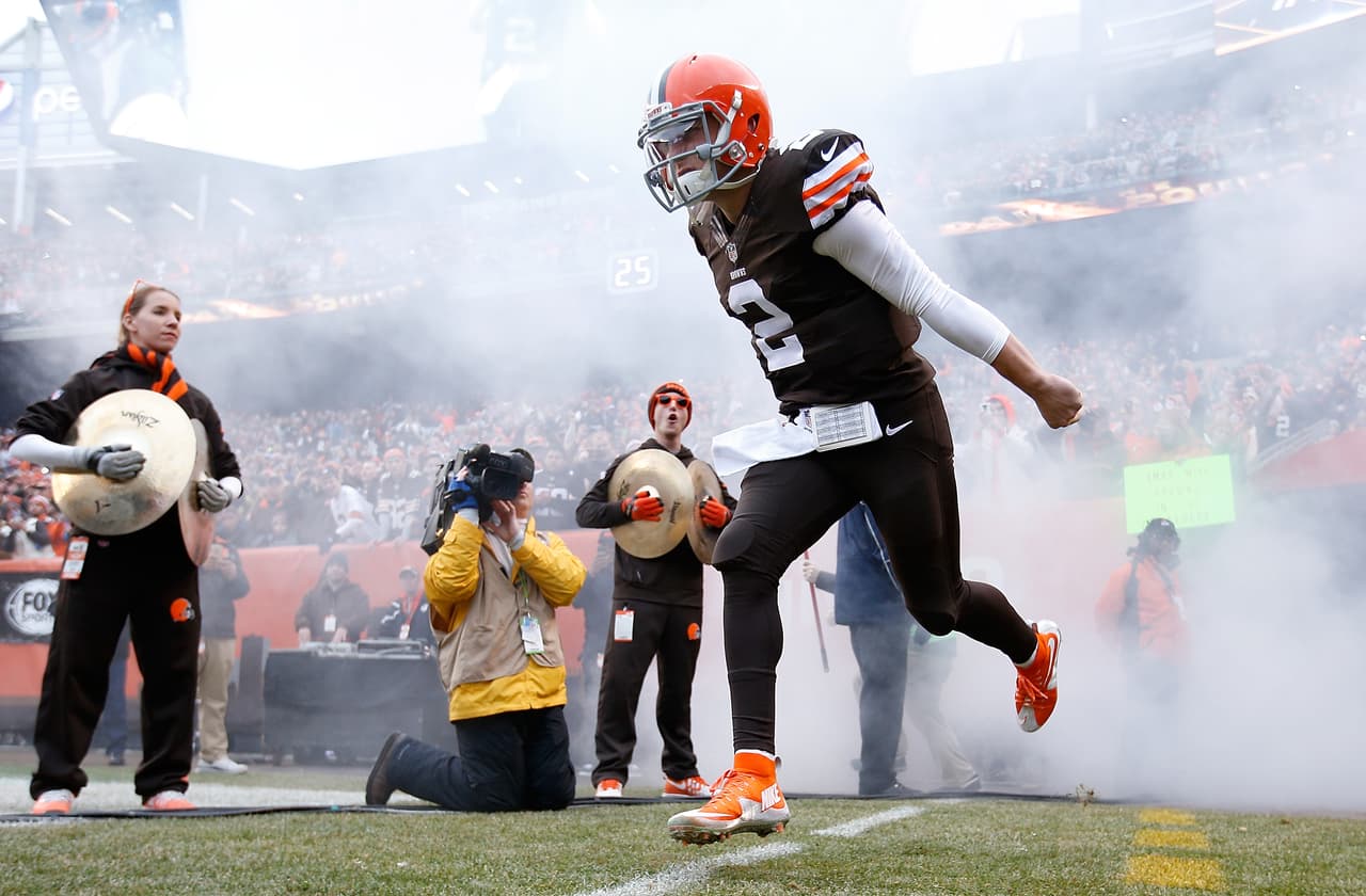 CLEVELAND, OH - DECEMBER 14: Johnny Manziel #2 of the Cleveland Browns runs onto the field during introductions prior to the game against the Cincinnati Bengals at FirstEnergy Stadium on December 14, 2014 in Cleveland, Ohio. (Photo by Joe Robbins/Getty Images)
