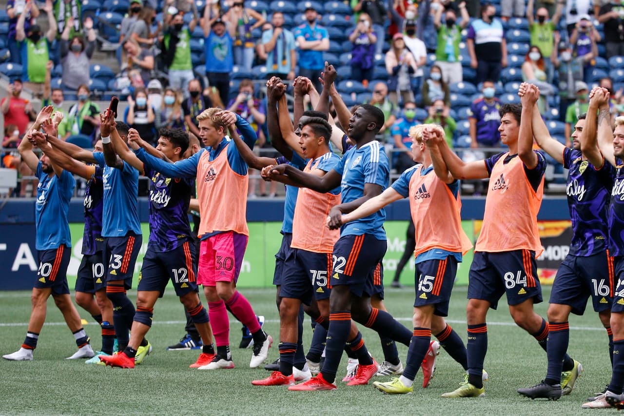 El conjunto esmeralda vuelve a ser dominante cuando juega en su estadio.
<br>