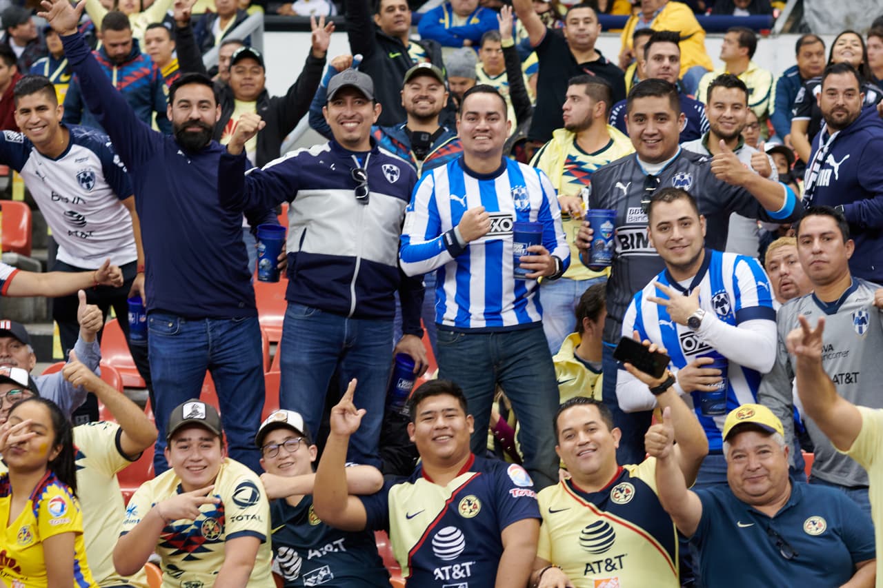 La afición de América y Rayados ya juega la Gran Final de la Liga MX.