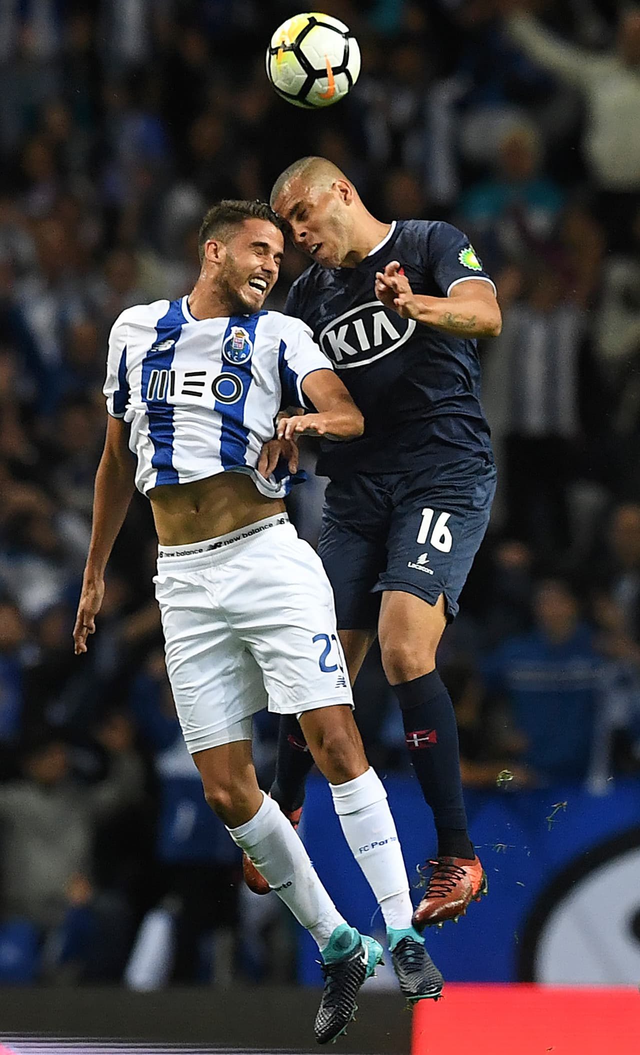 Viernes 17 de noviembre - 3:30 p.m. CT / Porto Vs. Portimonense: por la Taça de Portugal, el Dragón de Jesús Corona, Héctor Herrera, Miguel Layún y Diego Reyes se enfrenta a este equipo por la cuarta ronda del campeonato.