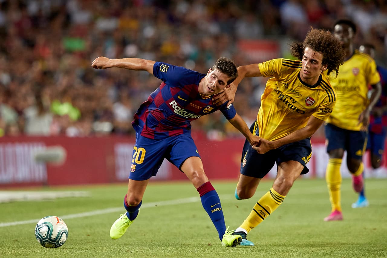 El Barcelona se presentó oficialmente en el Camp Nou ganando 2-1 al Arsenal.