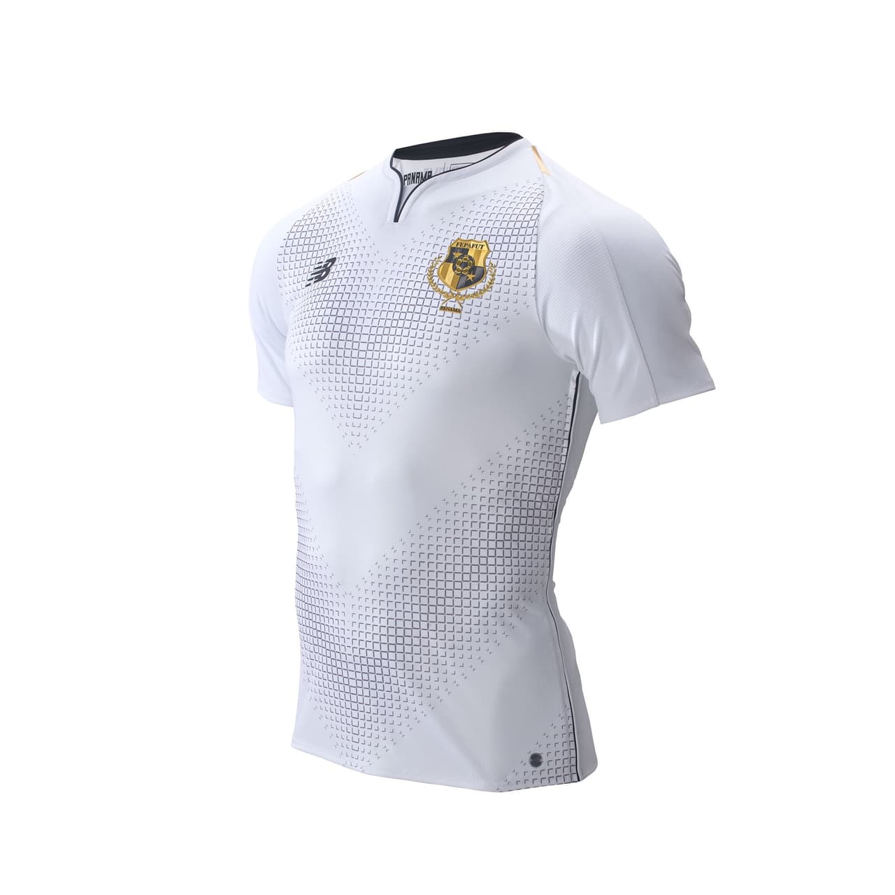 Este jueves, en una rueda de prensa, la Fepafut dio a conocer la playera con la que jugará la Copa Oro en los próximos días. Lejos de los colores tradiciones,
<a href="https://www.univision.com/deportes/futbol/copa-oro/costa-rica-vestira-de-gala-en-la-copa-oro-con-una-playera-especial-fotos" target="_blank">como fue el caso de Costa Rica</a>, los Canaleros tendrán un jersey blanco con detalles negros, dejando a un lado el rojo y el azul de su bandera. Además, tendrá unos patrones inspirados en el águila harpía, ave nacional, y el escudo será dorado.