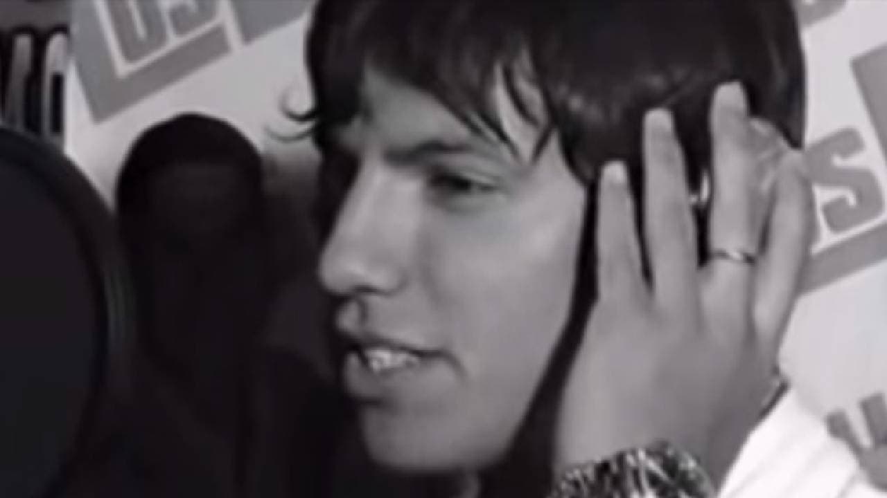 "Fuerza que el mundo quiere verte, mostrando tu coraje alegras a la gente con tu juego, es mi sueño hecho realidad", y así ha sido. El mundo ha sido testigo de su coraje y alegría en el campo de juego.