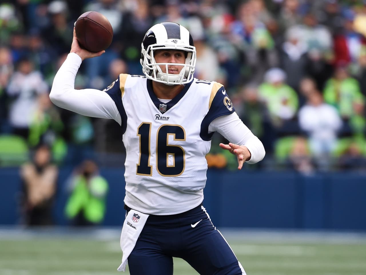 Goff resultó muy efectivo en el ataque durante todo el partido, en especial durante los primeros dos cuartos.