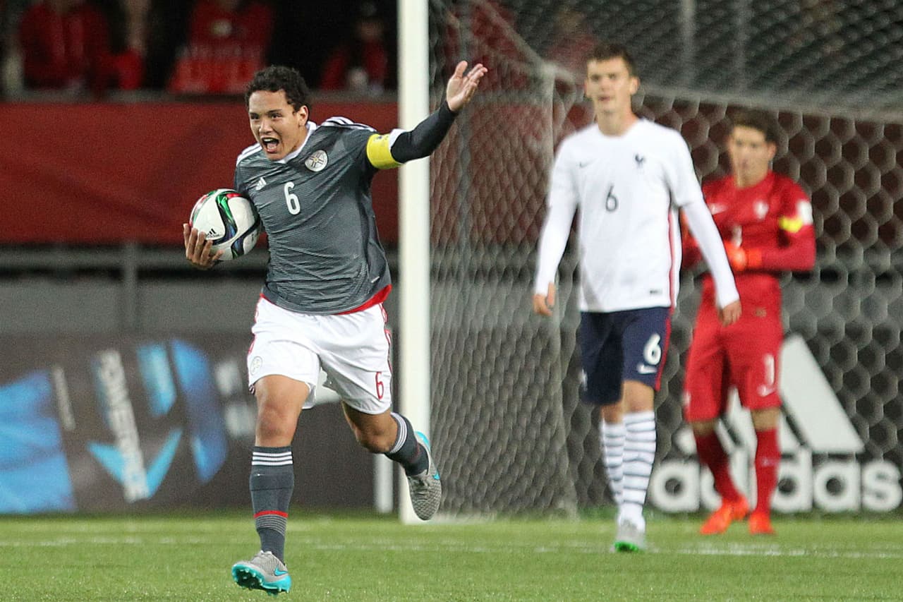 El juvenil paraguayo 
<b>Christian Paredes</b>, quien jugó el Mundial Sub 17 en 2015, es nuevo refuerzo del América.