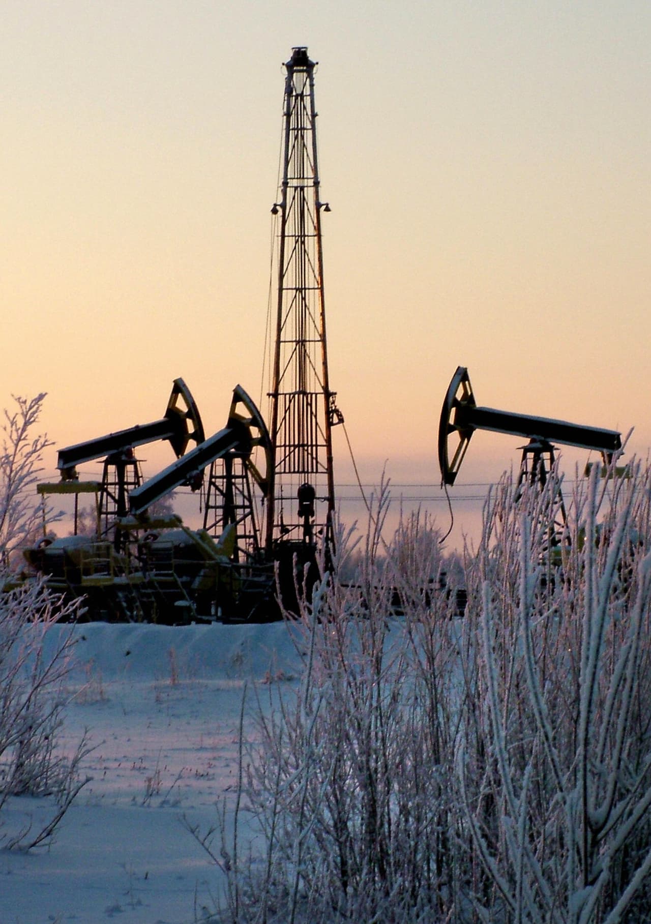 A su vez, Abramovich amasó su riqueza con su propia empresa petrolera, Sibneft.