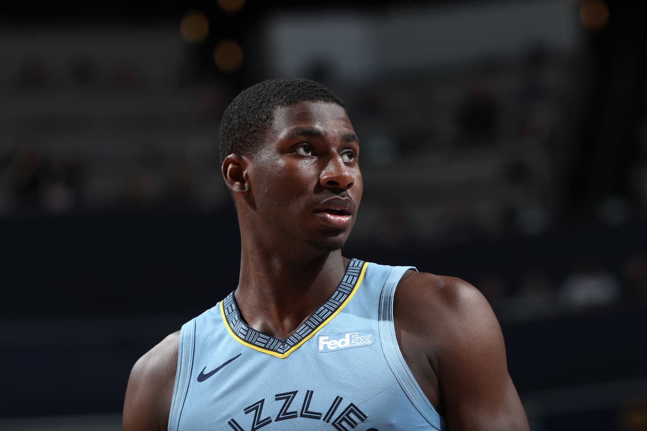 Jaren Jackson Jr.: para el base de los Grizzlies esta primera temporada en la NBA le ha dejado, hasta el momento, un excelente .505 en tiros de campo y un 4.7 de rebotes. Además, cuenta con 13.4 puntos por partido, suficientes para comenzar a protagonizar en el equipo de Memphis.
