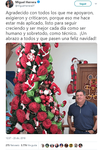 No podía faltar el carismático y polémico, pero siempre intenso, entrenador de las Águilas del América, Miguel Herrera, con muy buenos deseos para estas fechas.