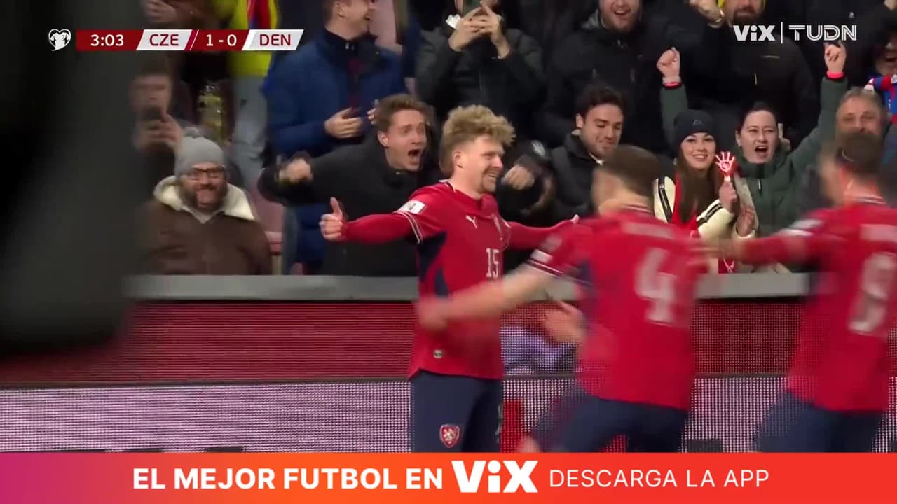 ¡Golazo enfermo de Chequia! Gol de vestidor de Sulc para el 1-0