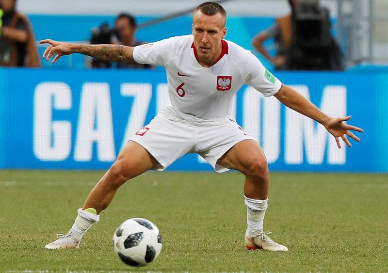 A 15 minutos de acabar el partido y con el 1-0 de Colombia sobre Senegal en el otro frente del Grupo H. Firmaron el 1-0. Polonia sumaba su primer triunfo y Japón avanzaba.