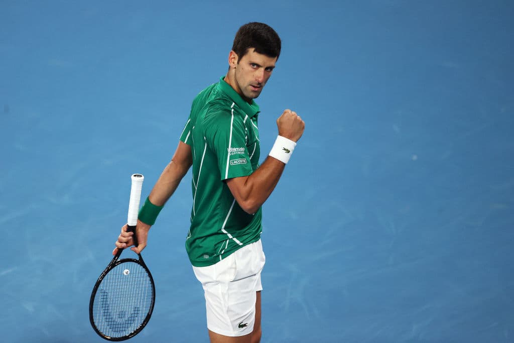 Con una gran remontada, Djokovic vence al austriaco Dominic Thiem con parciales de 6-4 / 4-6 / 2-6 / 6-3 / 6-4 y, por octava ocasión, se lleva el Australian Open y vuelve a ser el número uno.