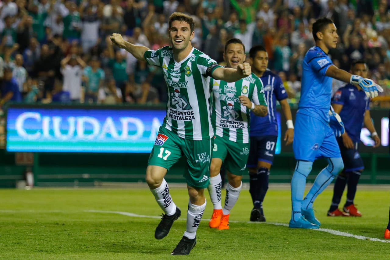 <b>Mauro Boselli</b>: 
<i>Goleador del Año</i>. El delantero argentino del León marcó 21 goles en el año futbolístico 2017-18; los primeros 11 le dieron el título de goleo del Apertura 2017.
<br>