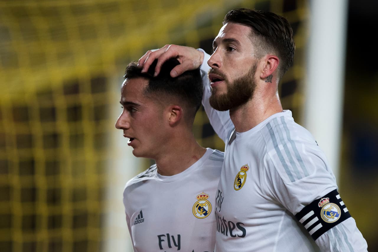 Históricos en la cancha, Andrés Iniesta y Sergio Ramos son los futbolistas que defienden los colores actualmente con más duelos en el derbi español, superando las 30 participaciones. Iniesta jugaría su clásico 33 mientras que Sergio Ramos llegaría a 32; aún es una incógnita si ambos participarán ya que los dos acarrean lesiones.