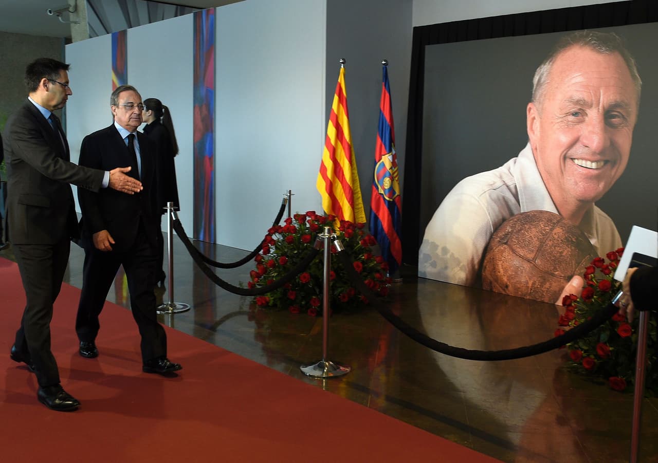Existirá un homenaje al gran Johan Cruyff, Barcelona anunció que lucirá en su camiseta la leyenda “Gracias, Johan” durante el clásico ante el Real Madrid en lugar del tradicional escudo de los blaugranas.