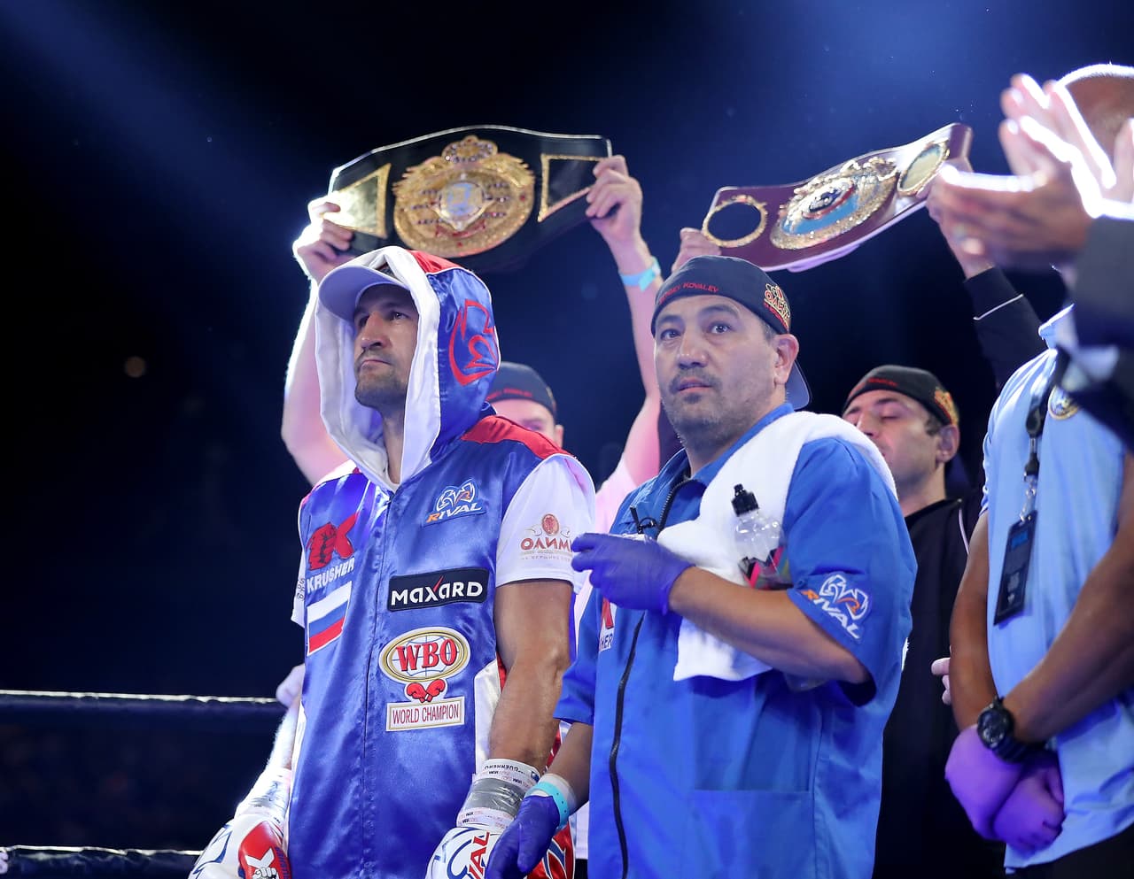 Kovalev: "Canelo tiene metas o problemas para perder peso"