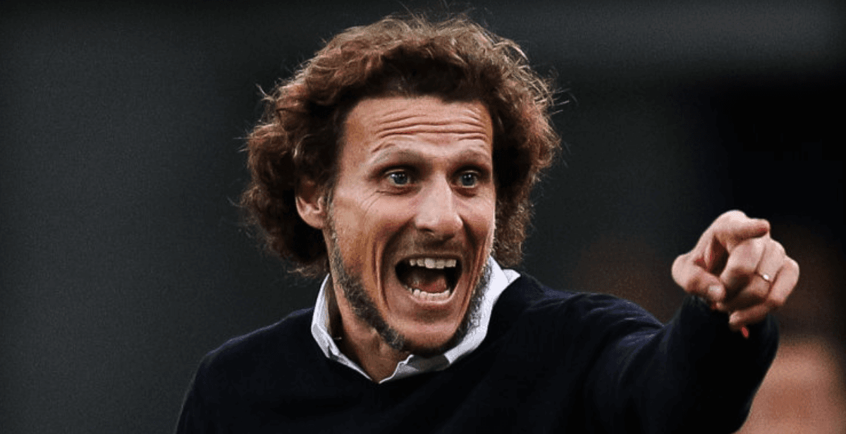Diego Forlán fue despedido como técnico del Peñarol