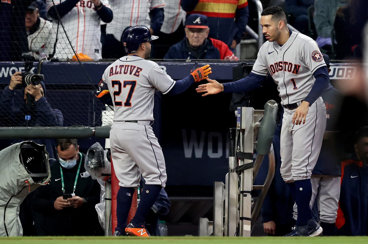 Con la presencia del expresidente, Donald Trump en el Truist Park, los Atlanta Braves remontaron dos carreras de Altuve y con los batazos de Rosario, Swanson y Soler se pusieron a un triunfo de conseguir el título 2021 de la Serie Mundial.