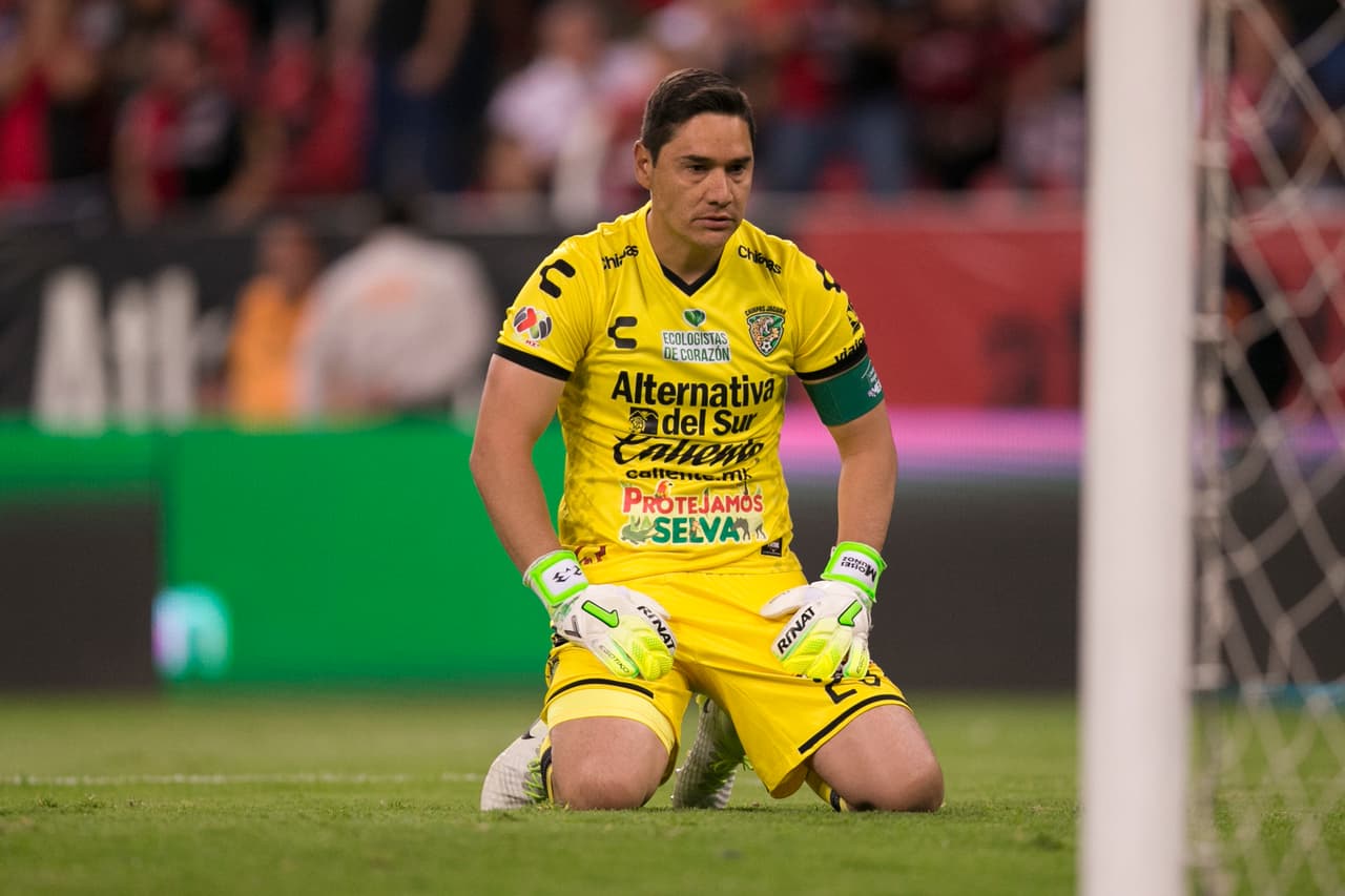 Esperando cuáles son los planes de Miguel Herrera para la portería del América, Moisés Muñoz podría llegar al Puebla o a Lobos BUAP.