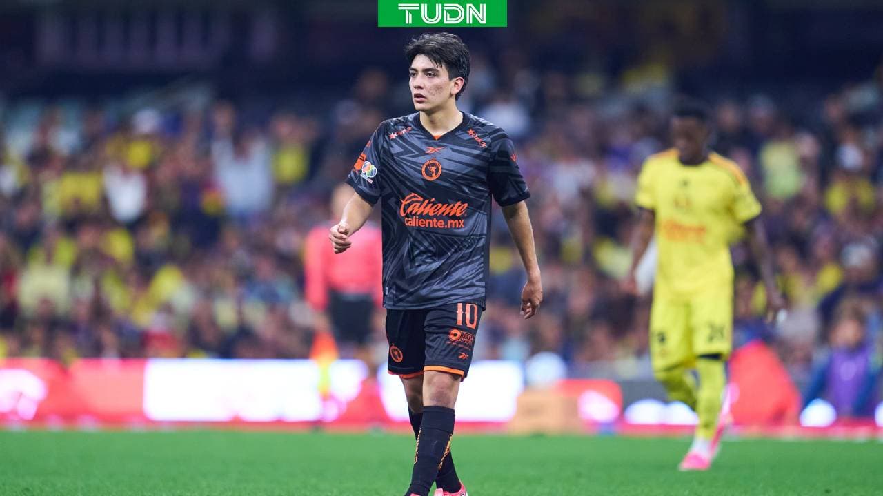 Gil Mora llegó a Monterrey, tras regresar a las canchas
