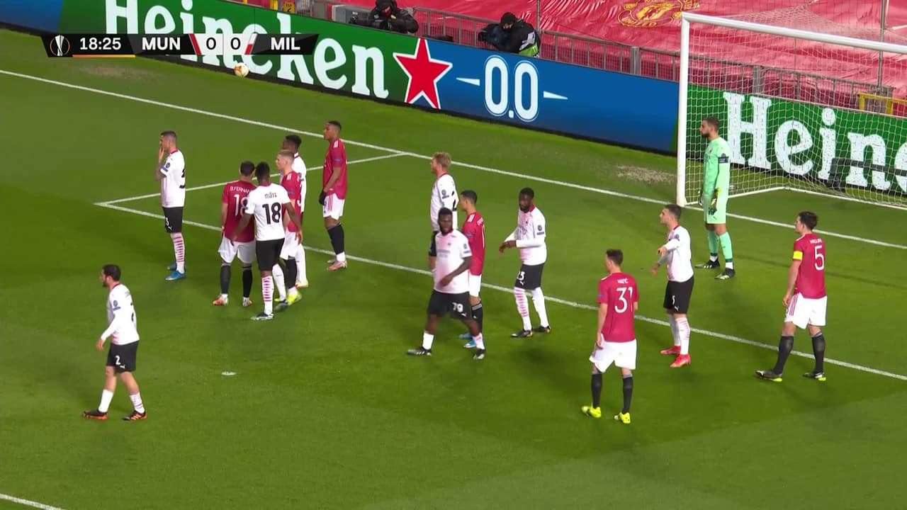 ¡TIRO ATAJADO! disparo por Alex Nicolao Telles.