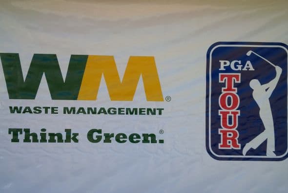 Con unas 75 mil personas y la presencia de muchos jugadores latinoamericanos arrancó el famoso Phoenix Open, batiendo récord de asistencia.