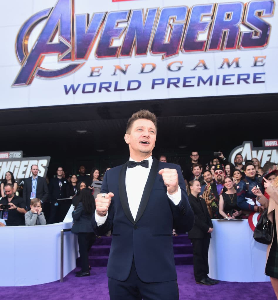 Kazi aparecerá como hitman y como supervillano, el fue él enemigo que provocó los daños que afectaron el oído de Clint.
<br>