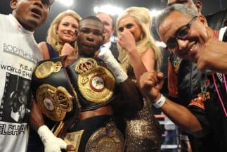 La OMB ordenó Guillermo Ringodeaux contra Chirs Ávalos