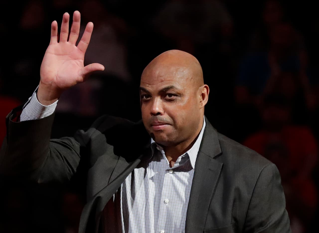 Barkley califica de circo mensajes de injusticia racial 