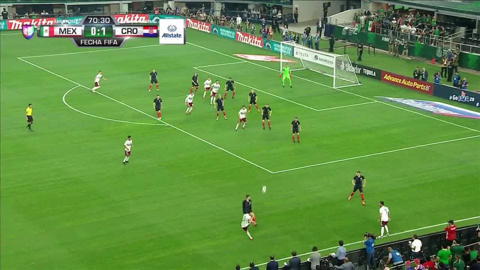 Tiro desviado de Héctor Moreno