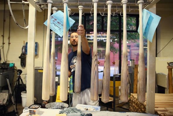 Según el acuerdo, H&B será el socio exclusivo de Wilson para elaborar los bates de madera.