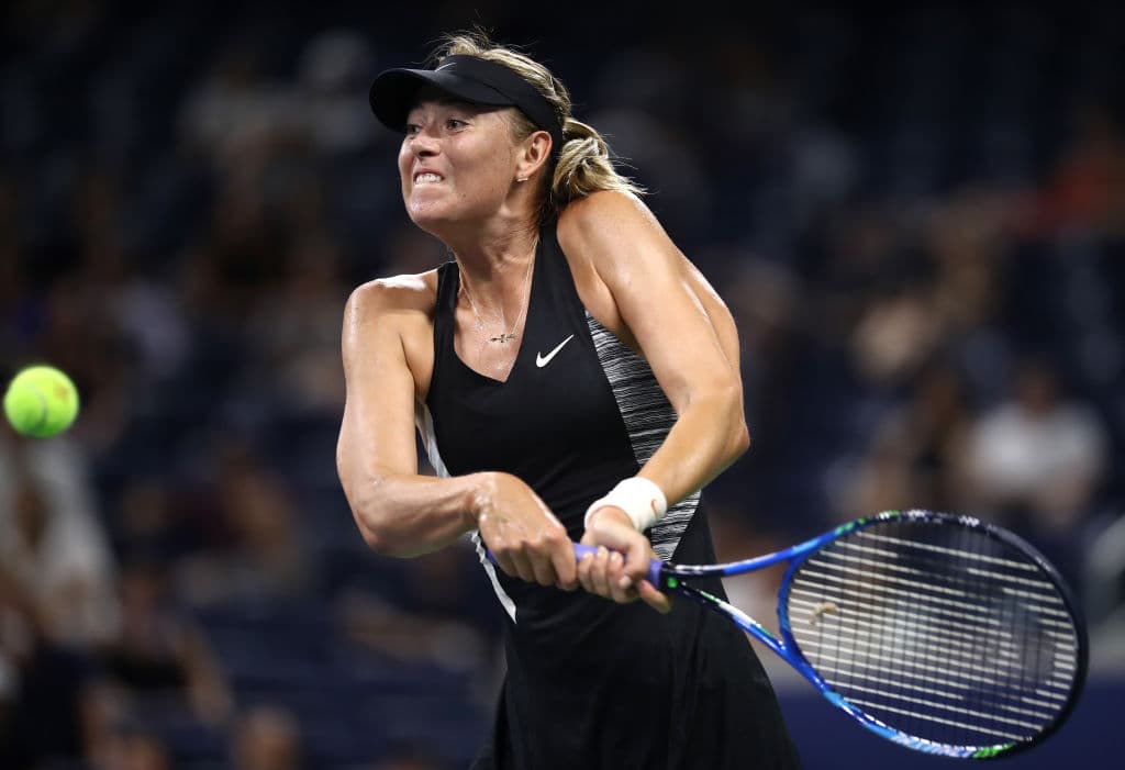 En el partido que bajó el telón de la segunda jornada del US Open 2018, la exnúmero 1 del mundo la rusa Maria Sharapova (22) eliminó en sets corridos (6-2 y 7-6) a la suiza Patty Schnyder.