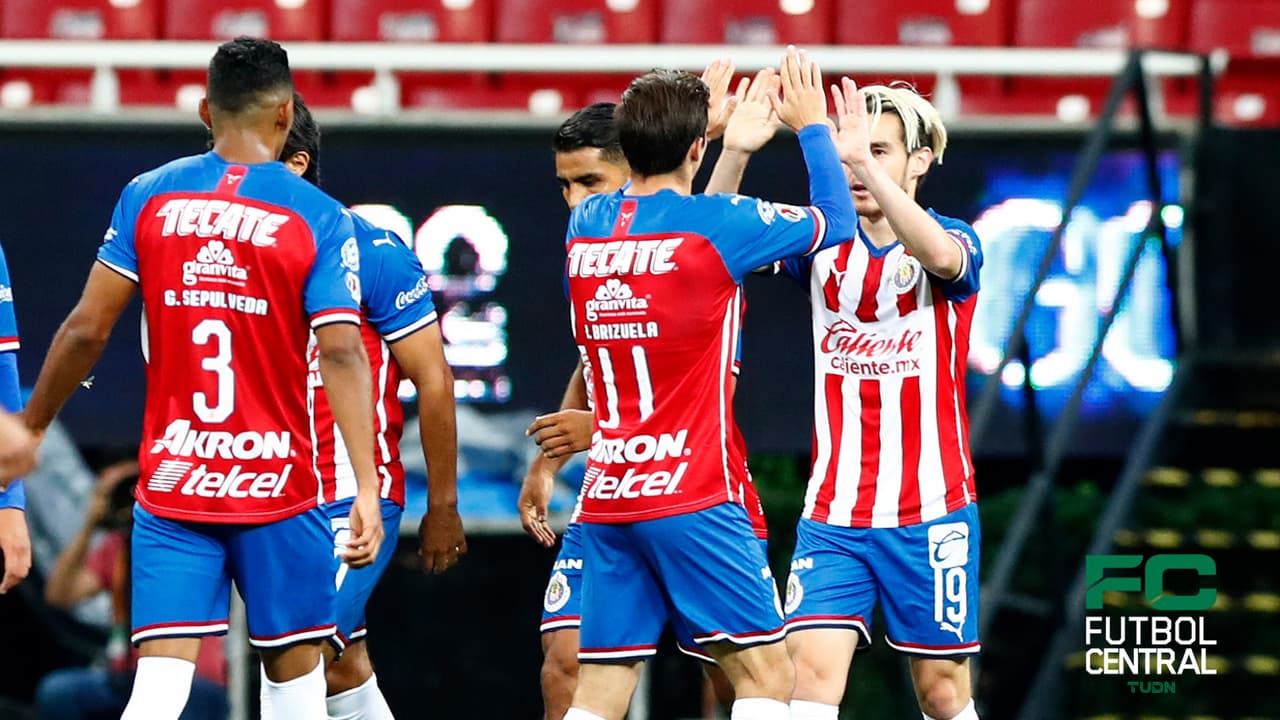 Jesús 'Canelo' Angulo, suplente con Chivas ante León