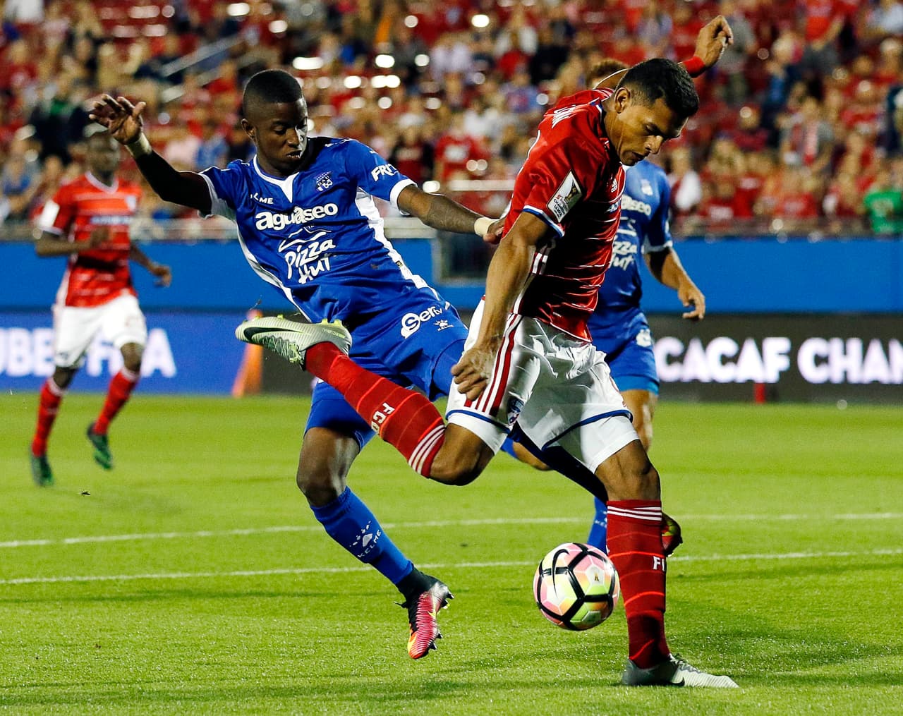 Cristian Colmán llegó desde Paraguay para ser titular en la delantera de FC Dallas. (USA Today Images)