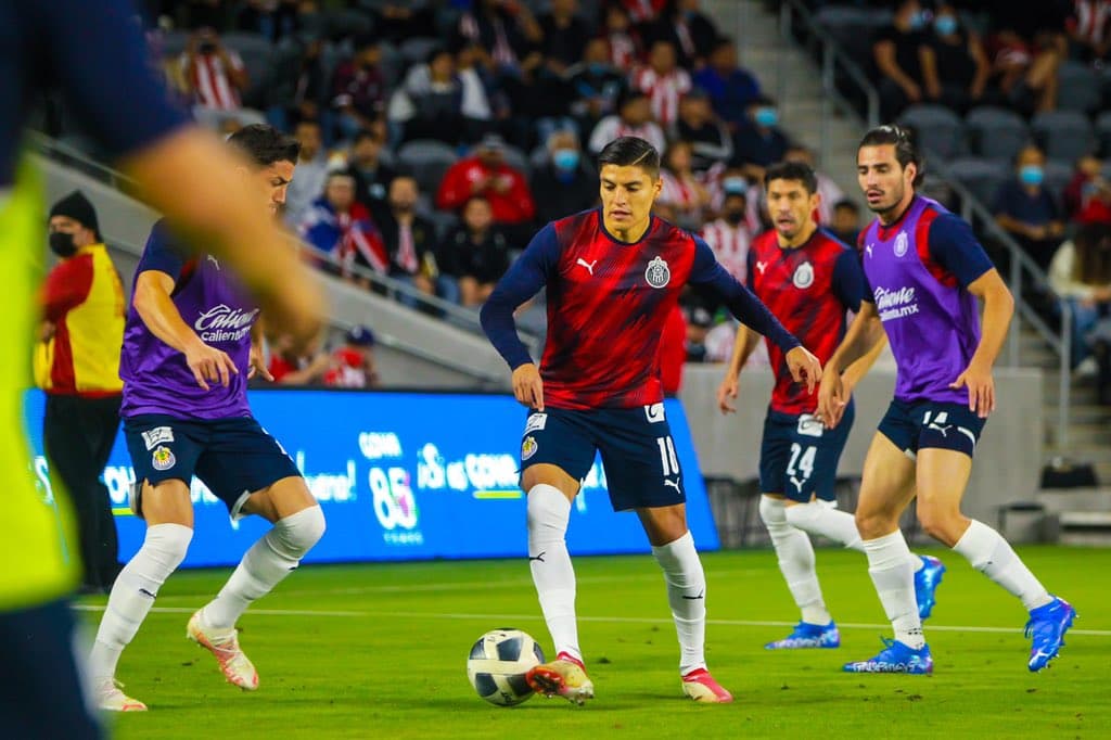 El Rebaño buscaba distraerse luego del polémico descalabro en el Clásico Tapatío de la Liga MX ante Atlas, el cual perdió por un gol.