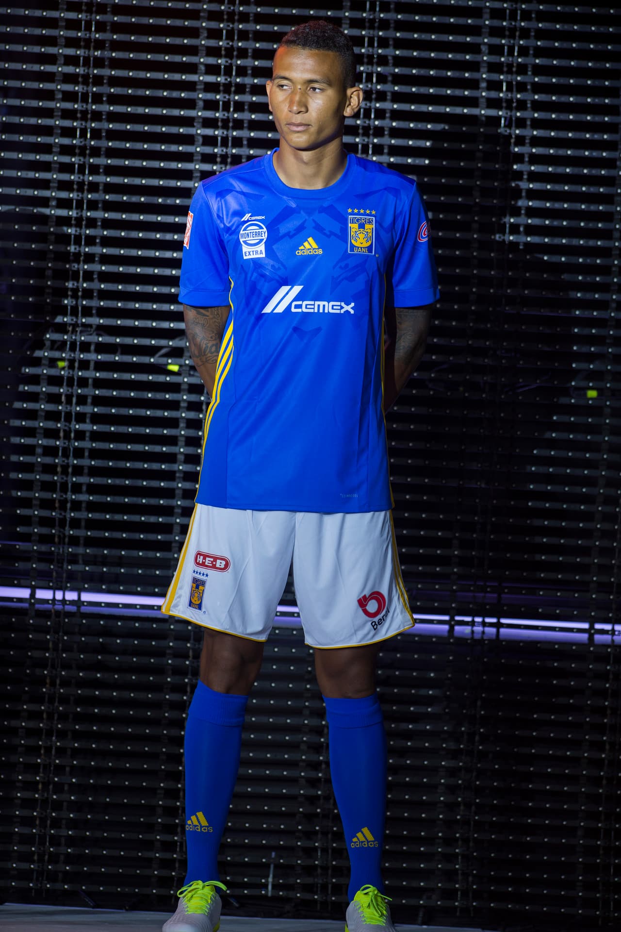 Nuevo uniforme Tigres Apertura 2017.