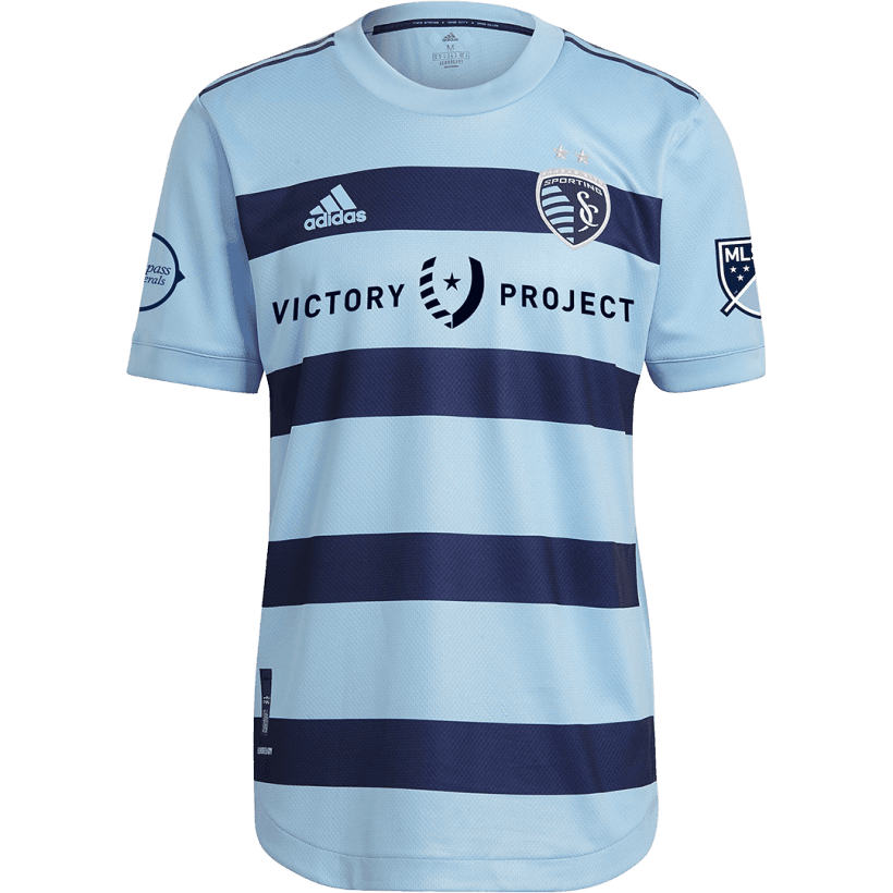 La nueva camiseta de Sporting Kansas City tiene fines plenamente solidarios.
<br>
<br>