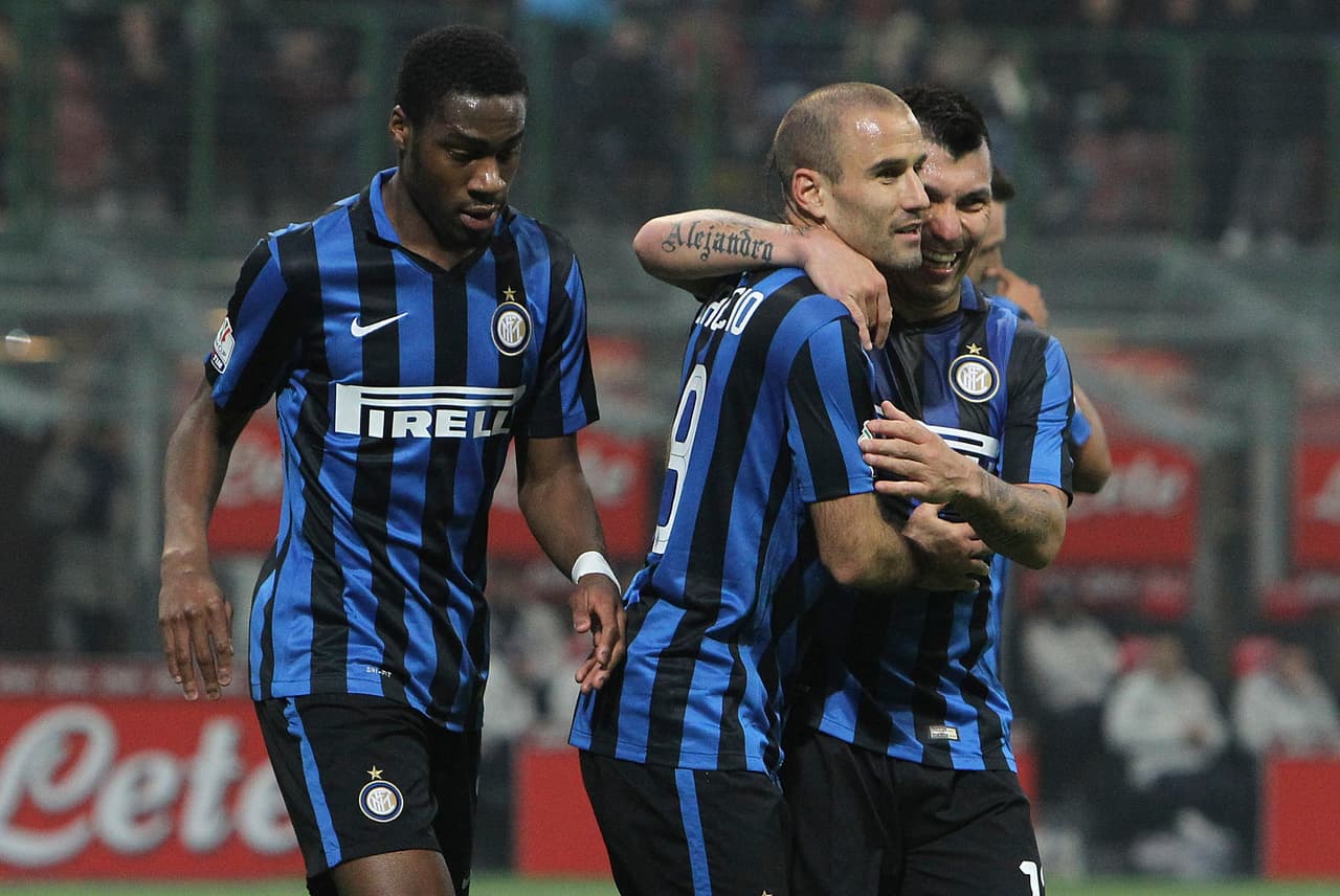 El Inter goleó a Cagliari en la Coppa Italia