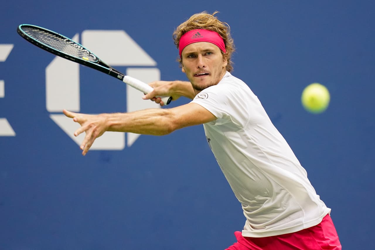 Con un resultado final de 6-2, 6-4, 4-6, 3-6 y 6-7 (6-8), Dominic Thiem gana el US Open y se convierte en el primer tenista nacido en los años 90 que gana un Grand Slam.