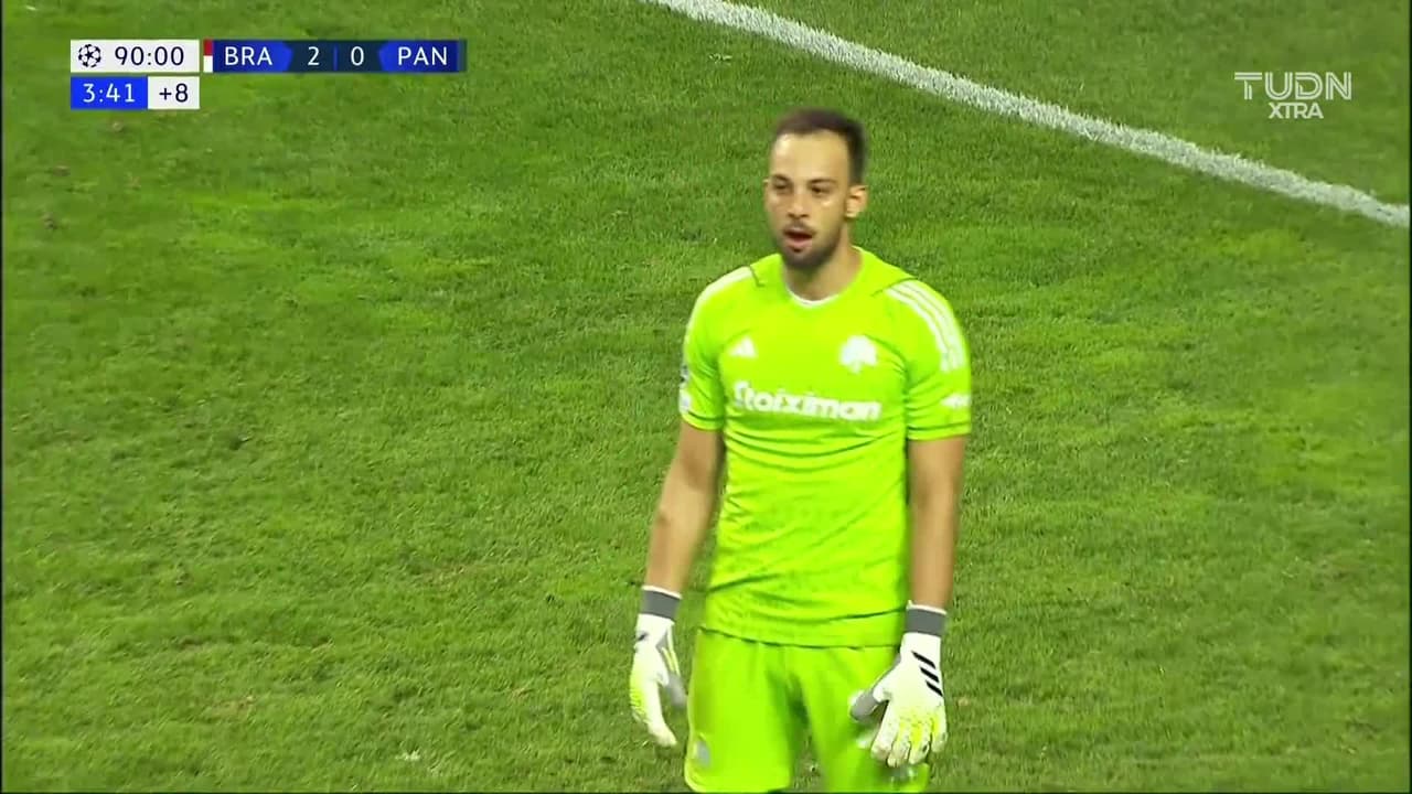 ¡TIRO ATAJADO! disparo por Rony Lopes.