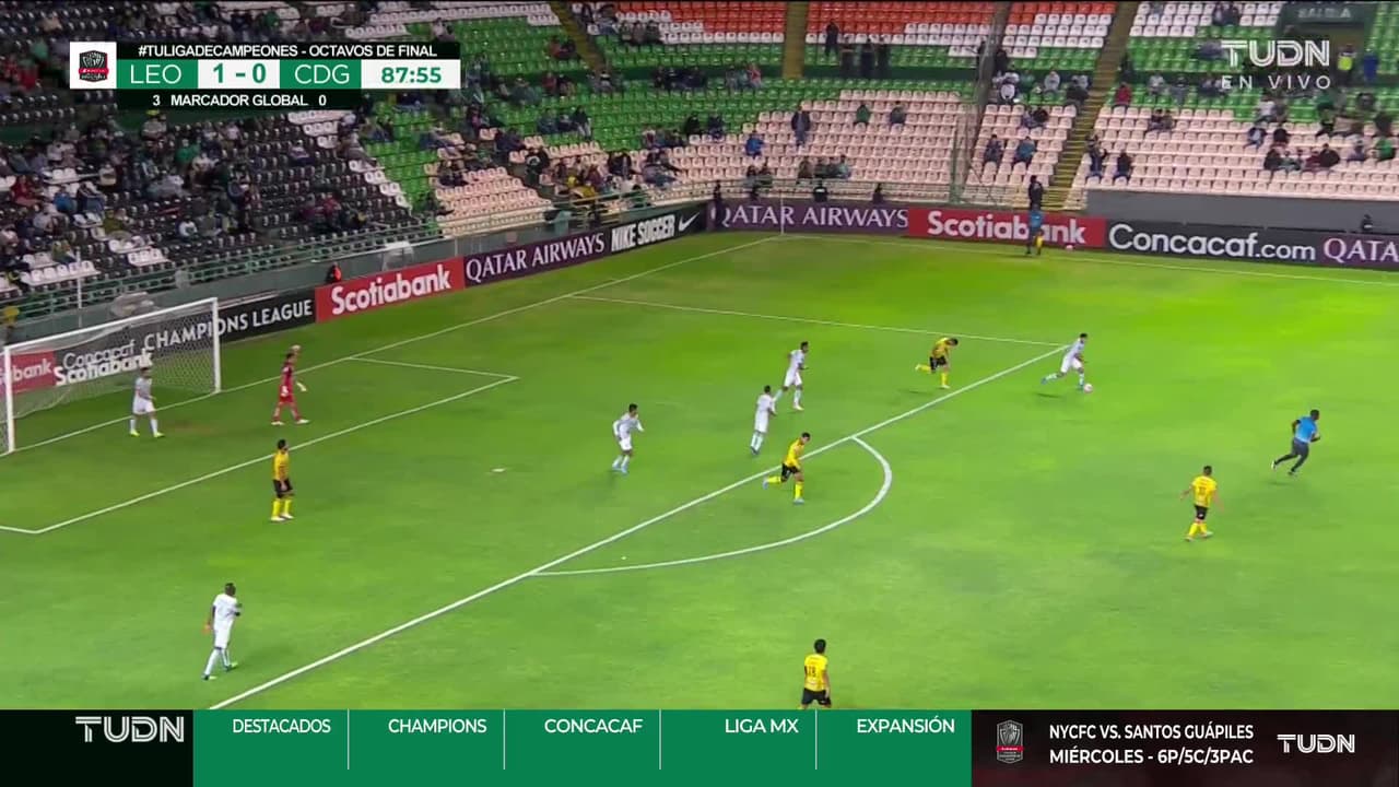 ¡TIRO ATAJADO! disparo por Fredy Orellana.