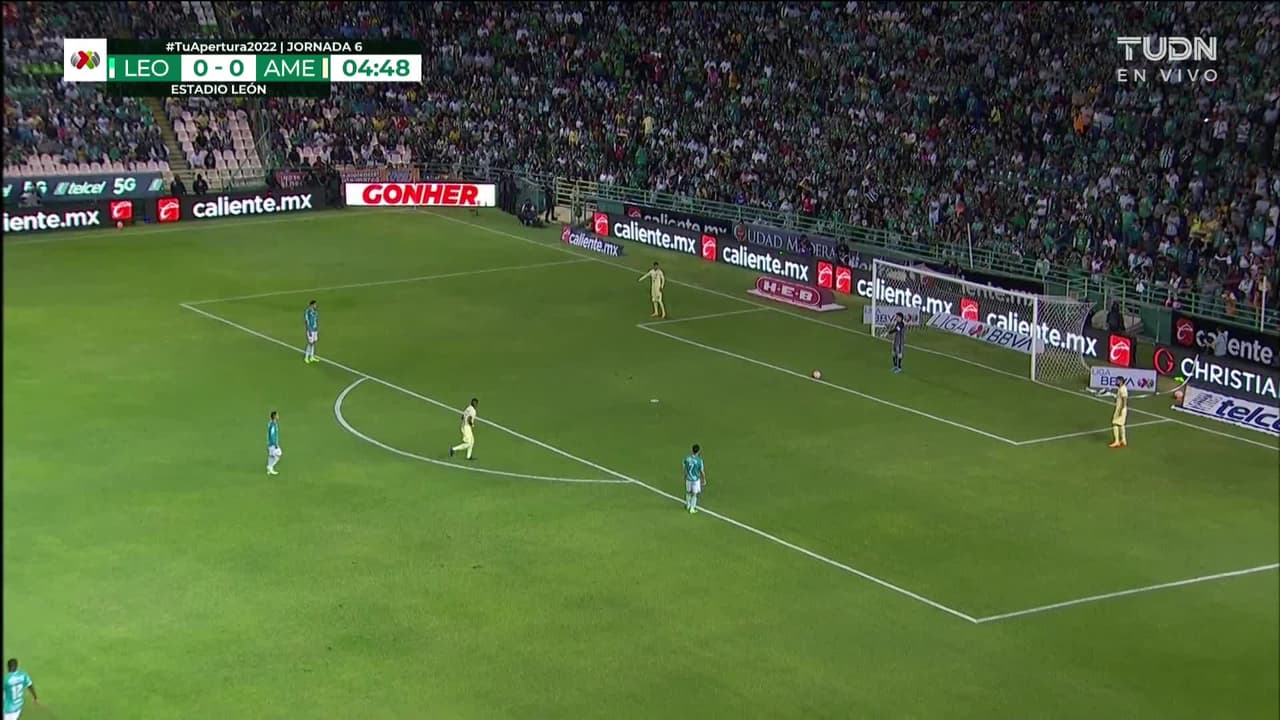 ¡TIRO ATAJADO! disparo por Yairo Moreno.