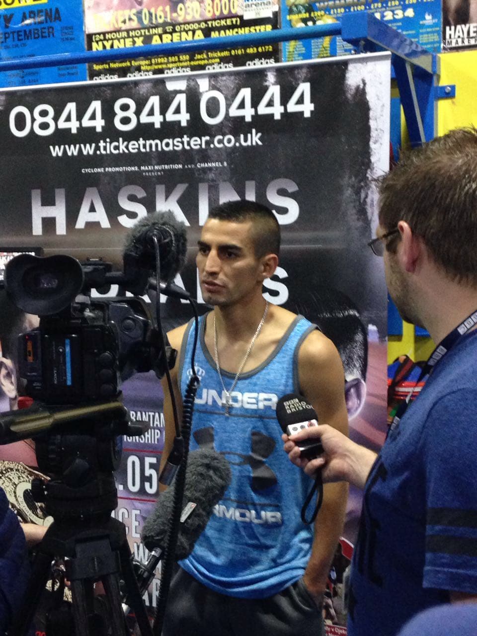 Iván 'Niño Maravilla' Morales enseñó sus armas en Gales con las que piensa derrotar a Lee Haskins y convertirse en campeón mundial gallo FIB.
