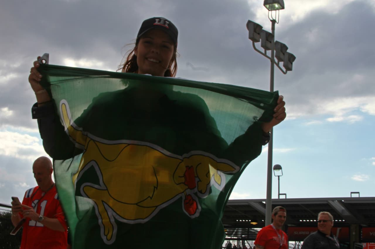 El NRG Stadium abrió sus puertas para recibir a los aficionados en el último partido de la temporada, entre New England y Atlanta, con gente que viajó hasta Houston para ver a su equipo ser campeón.