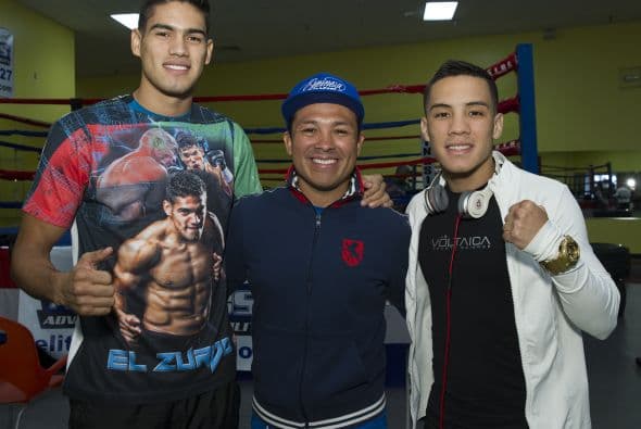 Ambos mostraron sus armas en un entrenamiento ante la prensa, Gilberto “Zurdo” Ramírez, quien es el clasificado número dos del Consejo Mundial de Boxeo (CMB) en peso supermediano se enfrentara al colombiano Fulgencio Zúñiga (27-9-1, 24 KOs) en el duelo estelar mientras que el dos veces Olímpico mexicano Oscar Valdez se medirá a Alberto Garza (26-8-1, 21 KOs).
