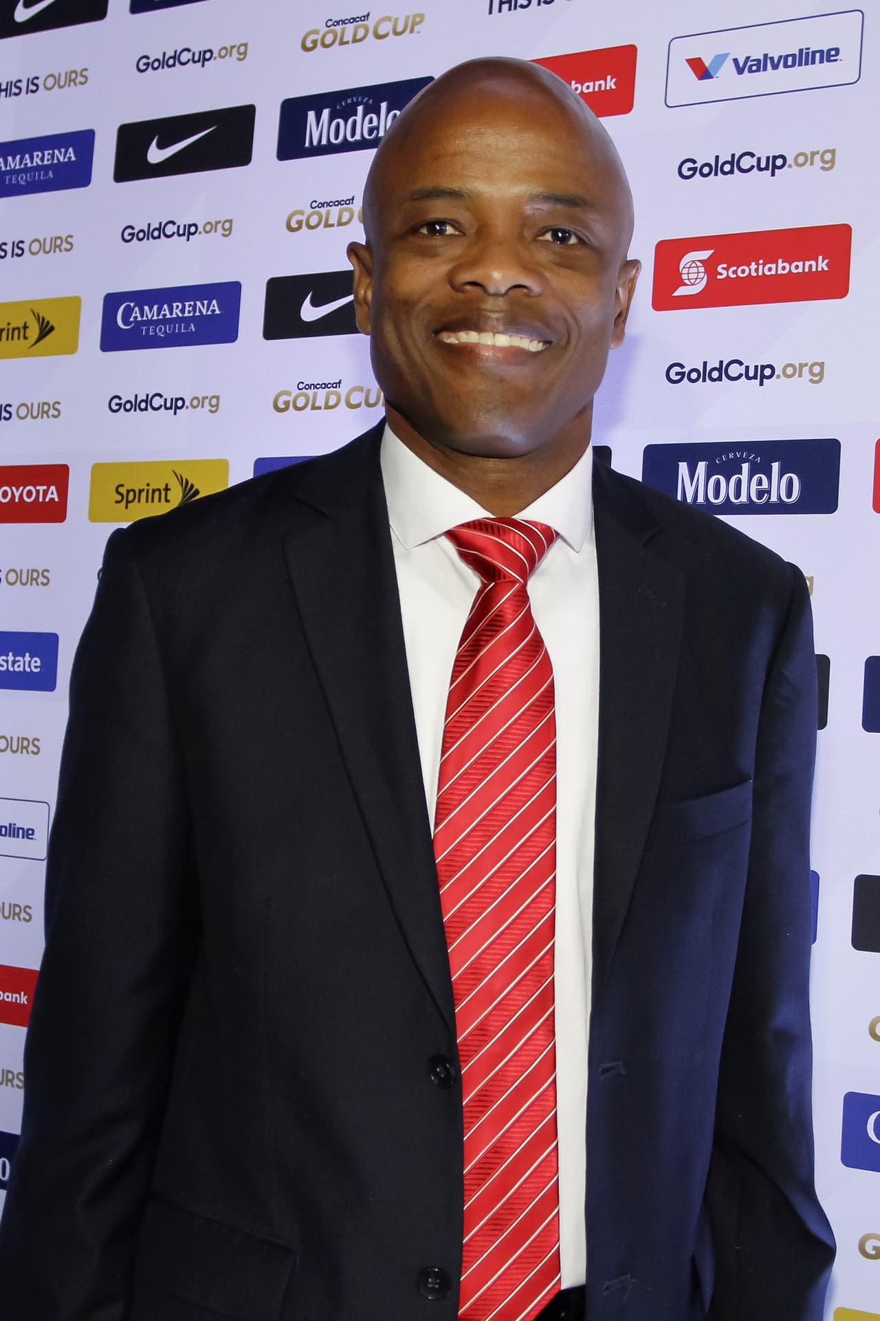 Aquí aparece Julio Dely Valdes, técnico de la Selección de Panamá.