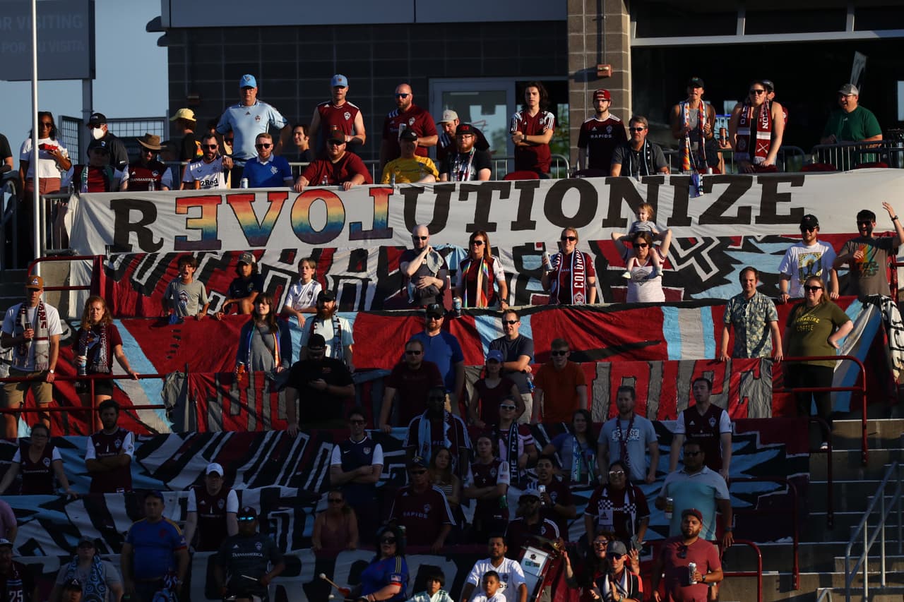 Colorado Rapids siguió con su trayectoria ascendente en MLS al derrotar como local por 2-0 a Minnesota United FC.
<br>