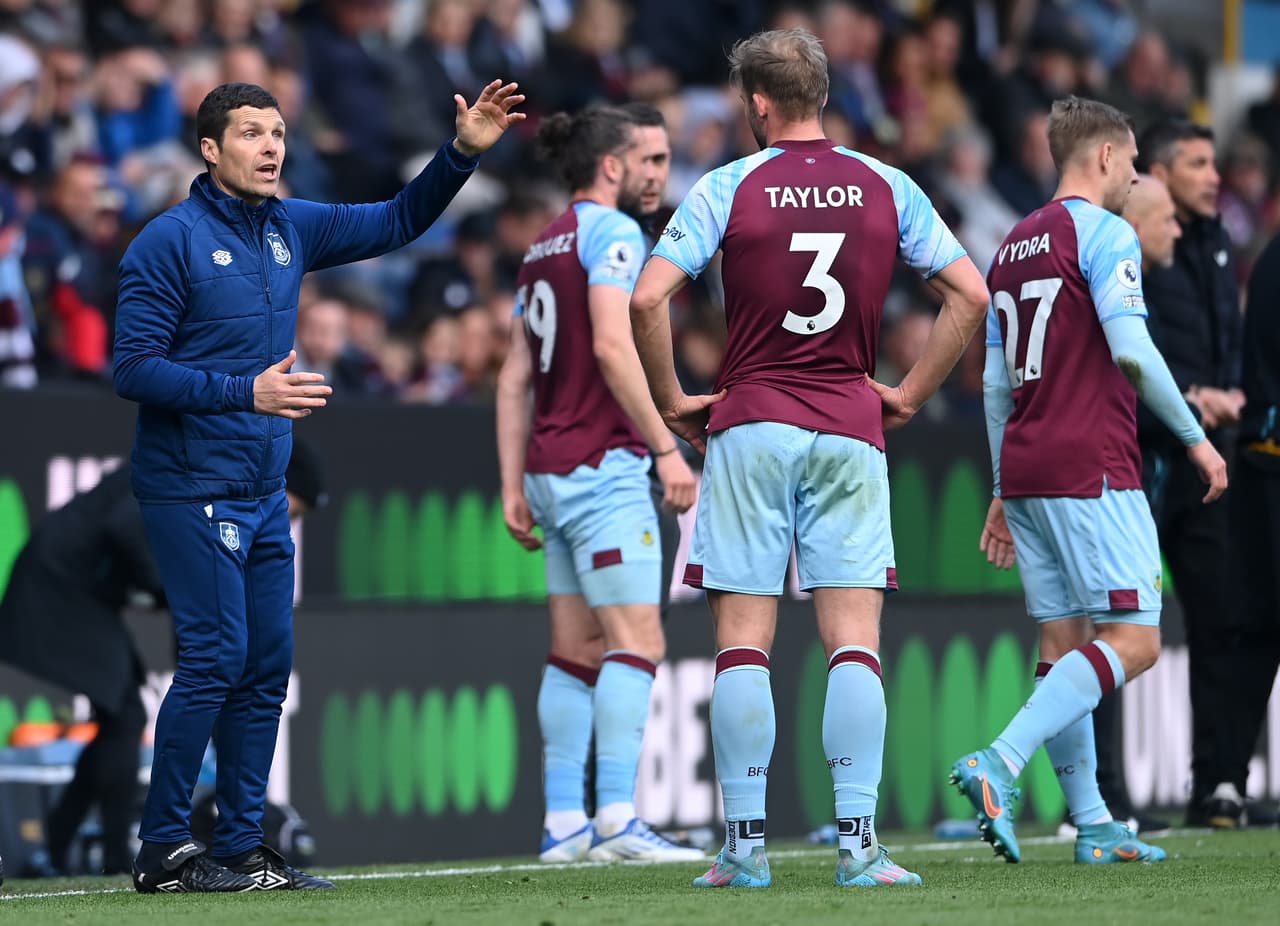El delantero checo Matěj Vydra marcó la solitaria anotación con la que el Burnley derrotó a los Wolves.