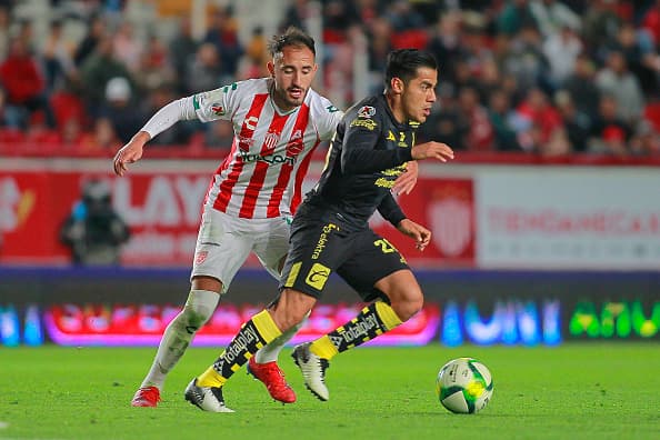 Al inicio del partido el equipo visitante mostró mayor intensidad pero sin generar oportunidades de peligro.
