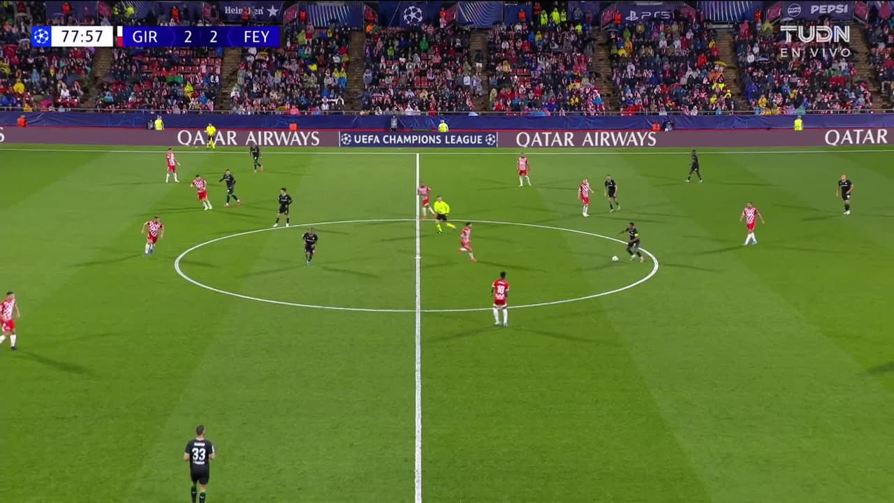 ¡AUTOGOL! de Ladislav Krejcí para Feyenoord.